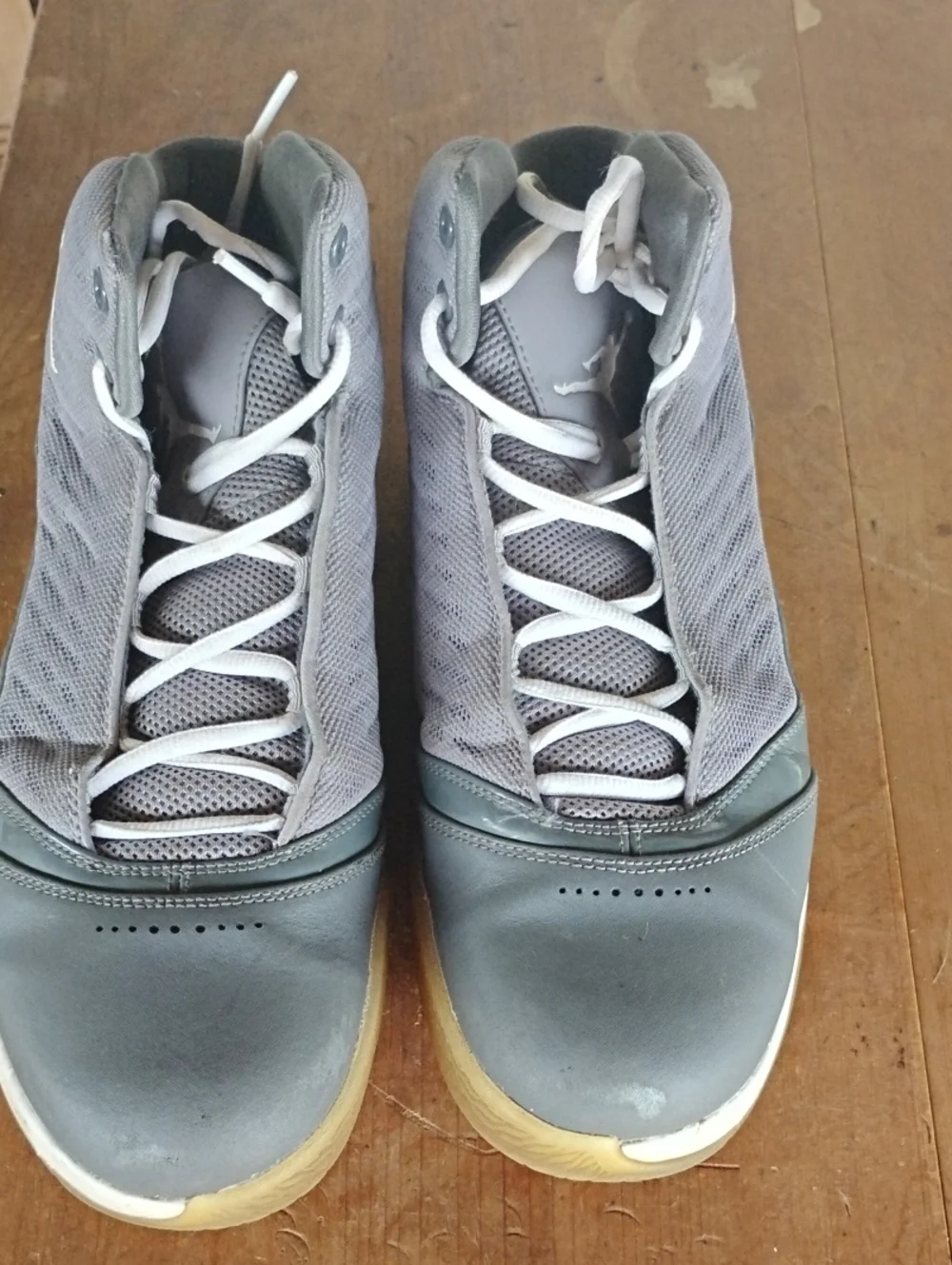 Men's Gray High-Top Athletic Shoes - Classic Neutral Style